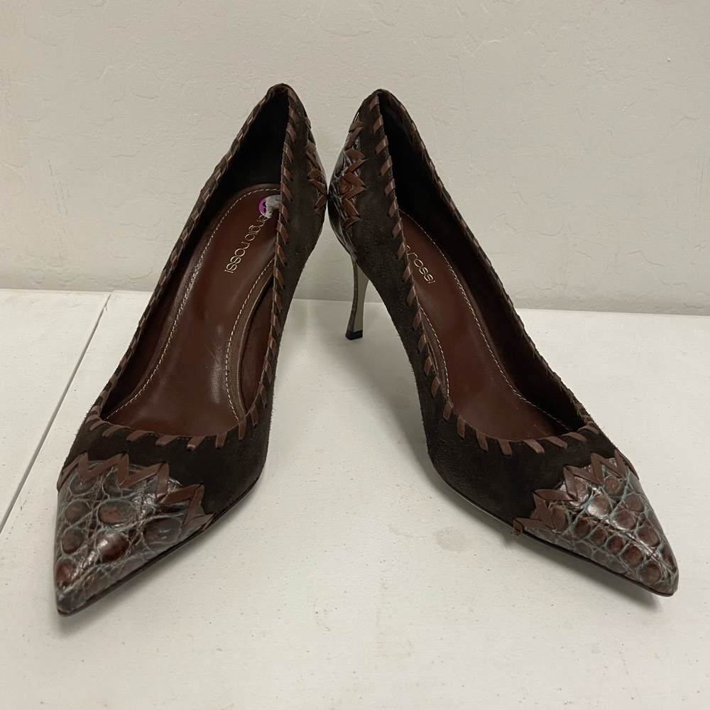 sergio rossi Made in Italy Crocodile‎ Trim Suede Pointy Toe Snuff Suede Pump 39